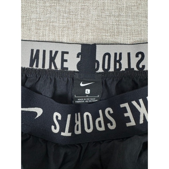 Nike Sports Utility Cargo Pants Black Womens L Cropped Techwear - Picture 3 of 9